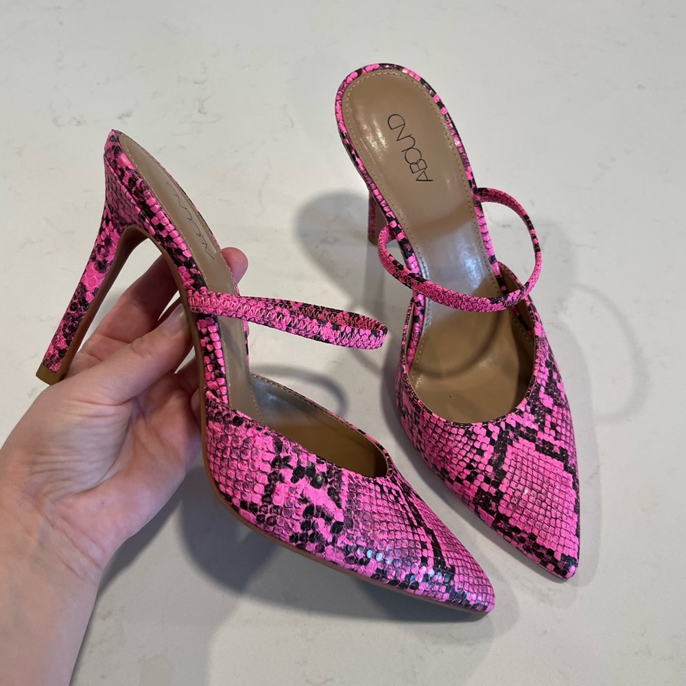 Abound Pink Snakeskin heels